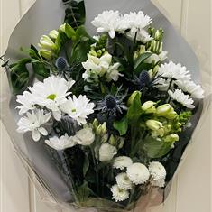 White Christmas Bouquet